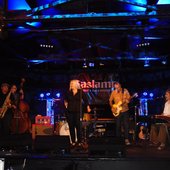 Jamie Wood and the Good Rockin Daddys 3
