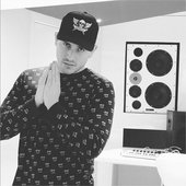 CHRIS JEDAY (@chrisjeday) • Instagram.jpg