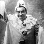 Enrico-Caruso-caruso-a1fb50dc024f1f2833c1497be588b1d8ac5e6b56-s1100-c50.jpg