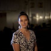 CAITLIN-YEO-BIOGRAPHY_PHOTO_150716.jpg