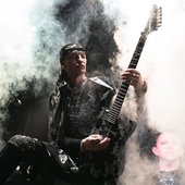 y5MJguB8b80.jpg