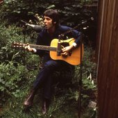 Paul-McCartney-Wings-Clapping.jpg