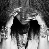 ERYKAH BADU