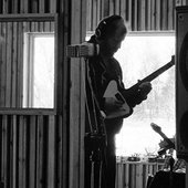 Justin Vernon recording Big Red Machine tracks at the "Long Pond Studio"