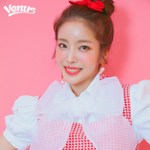 Venus_Turn_Signal_Park_Seong_Yeon_promo_photo_2.png