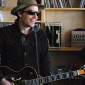 Jakob Dylan with his Gretsch