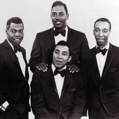 Smokey Robinson and The Miracles_3.JPG