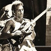 Larry Carlton_21.JPG