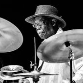 Andrew_Cyrille_by_Peter_Gannushkin-01.jpg