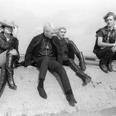 Siouxsie And The Banshees - 1981 (© Chester Simpson, San Francisco)