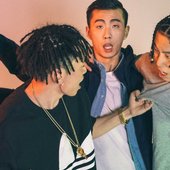  Higher Brothers