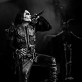 1200px-Cradle_of_Filth_-_Wacken_Open_Air_2015-3826-1024x988-01.jpeg