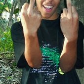 dedo do meio pros opps
