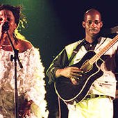 Sona Diabate + Lenke Conde (Argile Tour 2001)