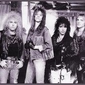 RIOT Thundersteel Line Up 1988 Don Van Stavern, Mark Real.jpg