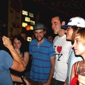 Live 08/11/09 \"Everyone In The World Is My Best Friend\"