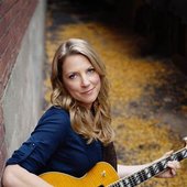 Susan-Tedeschi_profile_474x712.jpeg