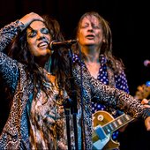 Sari Schorr & Innes Sibum