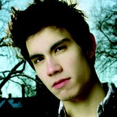 Sam Tsui.