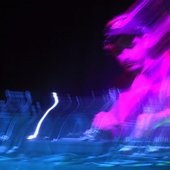 0030414558_10.jpg