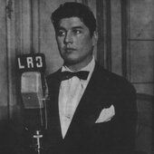1943