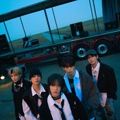 투모로우바이투게더  (TXT )