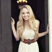 Danielle Bradbery