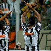 2013 - Ronaldinho Gaúcho and Jô - Atlético Mineiro [Brazil] - Hailing in Galoucura Style