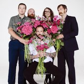 idles.jpg