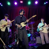 radii-hang-him-to-the-scales-shoegaze-nyc-04.jpg
