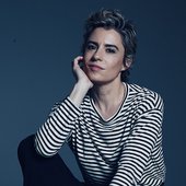 Leslie-Mendelson-by-Mary-Ellen-Matthews-34417-thumb.jpg