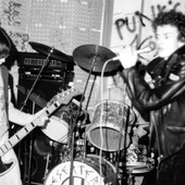 Diserzione_italian-punk-band_live_early80s_pix2.png
