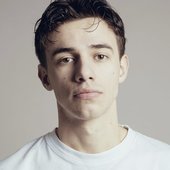 📸