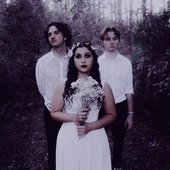 REVERYA-band.jpg