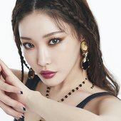 CHUNGHA X ELLE