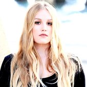 Kanya Hoehn.jpg