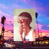 vaporwavegirl.jpg