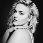 Annemarie-header.jpg
