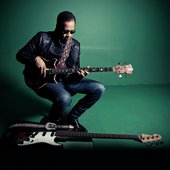 Stanley-Clarke-Photo-credit-Raj-Naik-01-scaled.jpg