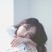 Promotional photo for Subin's single "Moon"