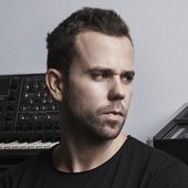 M83