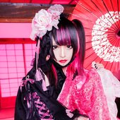 G: Ninomero (にもめろ)