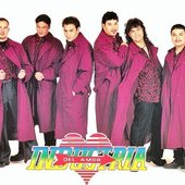 22-Industria-Del-Amor-3.jpeg