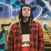 avatars-V9XzaJTyad05iMhT-HcPDvQ-t500x500.jpg