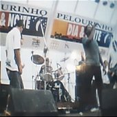 HimensComplacentes-No Pelourinho/Praça Tereza Batista/SHOW NO LANÇAMENTO DO CD \"TELEFANZINE-LINHA DIRETA COM O ROCK