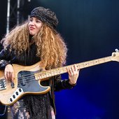 Tal Wilkenfeld