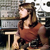 Mike Oldfield 1973.png