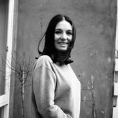 Nana Mouskouri 5.jpg