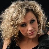 aleena-gibson-8b14056f-cee6-4f96-9d84-be34c931430-resize-750.jpeg