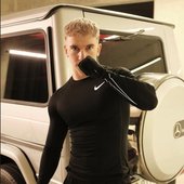 antony esca.jpg